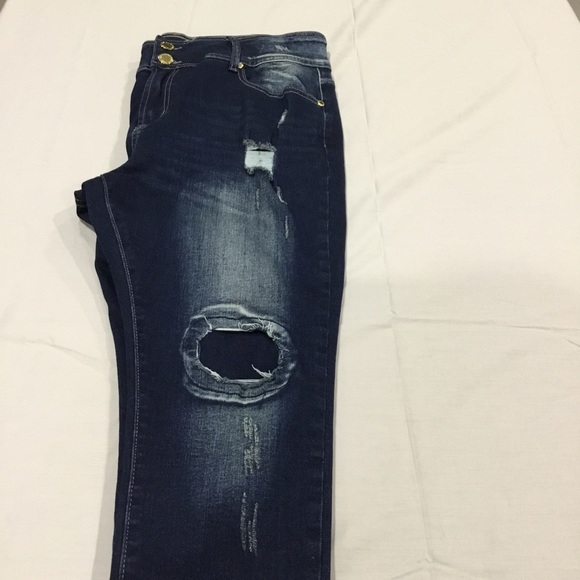 City Chic Asha Jeans - Picture 6 of 8